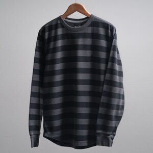 Volcom Men’s Large Thermal Grey + Black Striped LS Waffle-knit